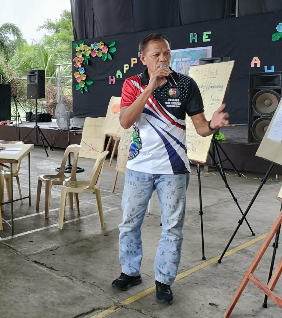 Former Director Jhune Cabungcal sharing his thoughts at BUPCC's 'Building a Great Future' Workshop